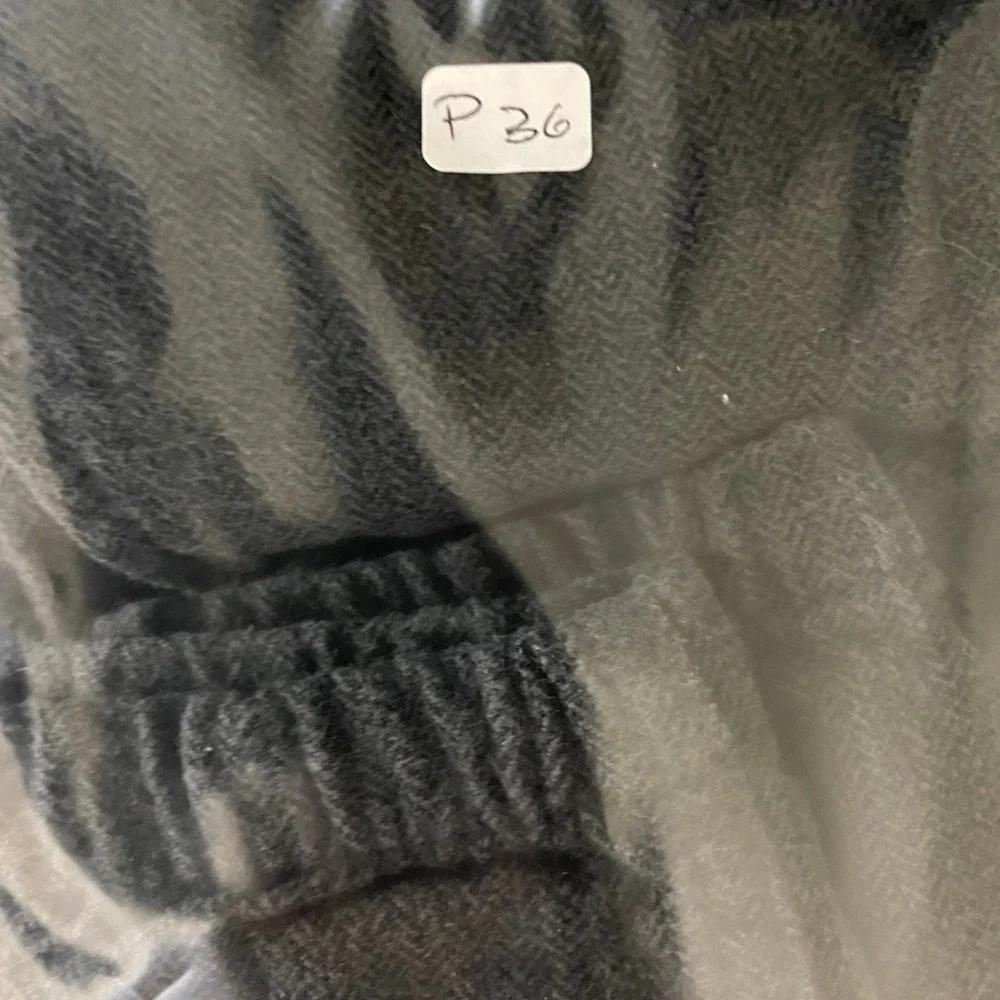 OshKosh B'gosh Herringbone Suspender Jogger Pants Boys 4T Gray Detachable Straps